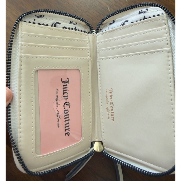 Juicy Couture Small Zip Around Wallet Off White Studded Logo - Picture 3 of 7